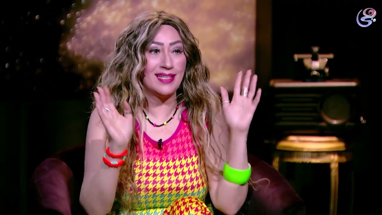 الفنانة إيناس مكي تكشف سر عدم عملها مع شقيقها أحمد مكي