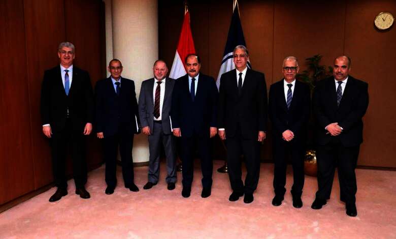 خبراء
