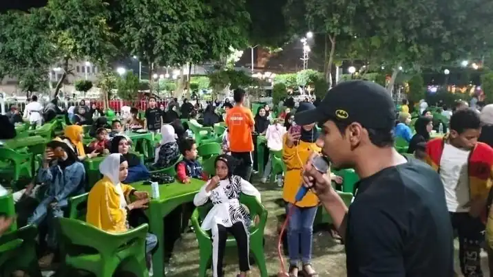 ضبط المتهم بسرقة بطاريات السيارات