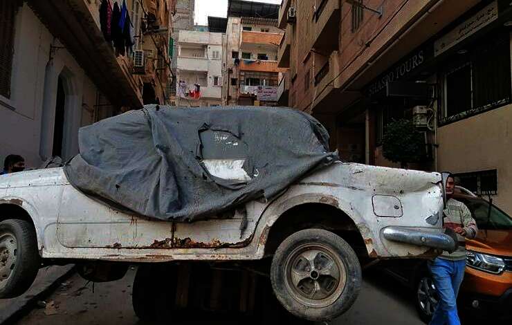 رفع 38 سيارة متروكة بالشوارع