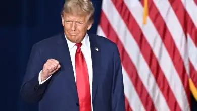 الأظافر الصفراء