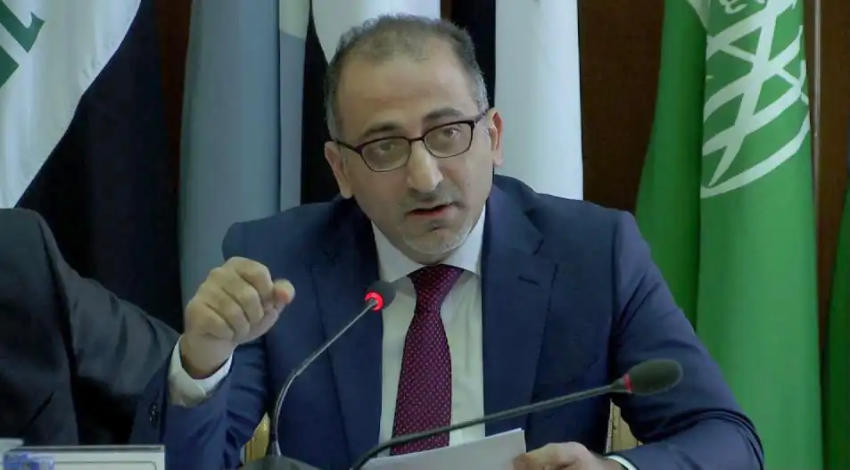 متهم بتمزيق جسد موظف لسرقة هاتفه