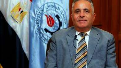رئيس جامعة السويس