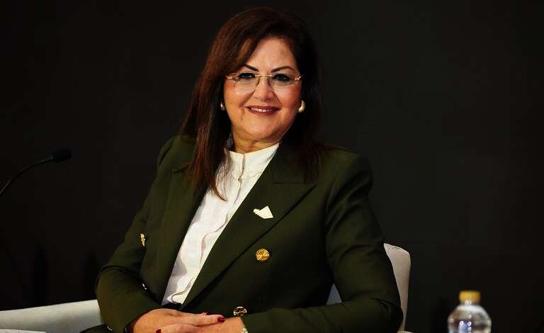 هالة السعيد وزير التخطيط