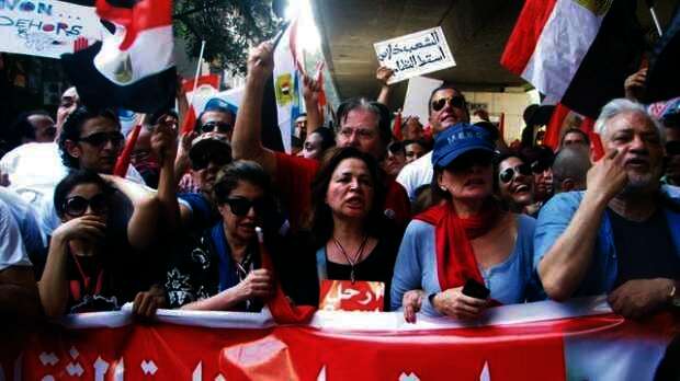 شارك نجوم الفن والغناء في ثورة 30 يونيو 2013