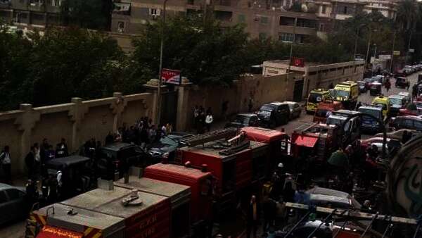 نقل المصابين في حريق حدائق القبة إلى مستشفى الحلمية