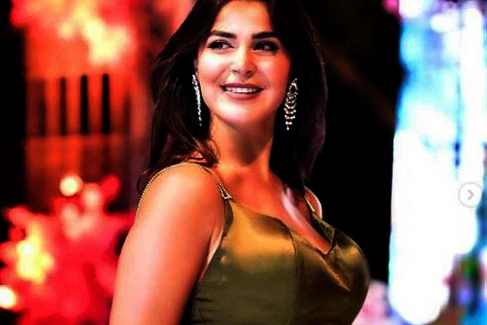 الفنانة رانيا منصور
