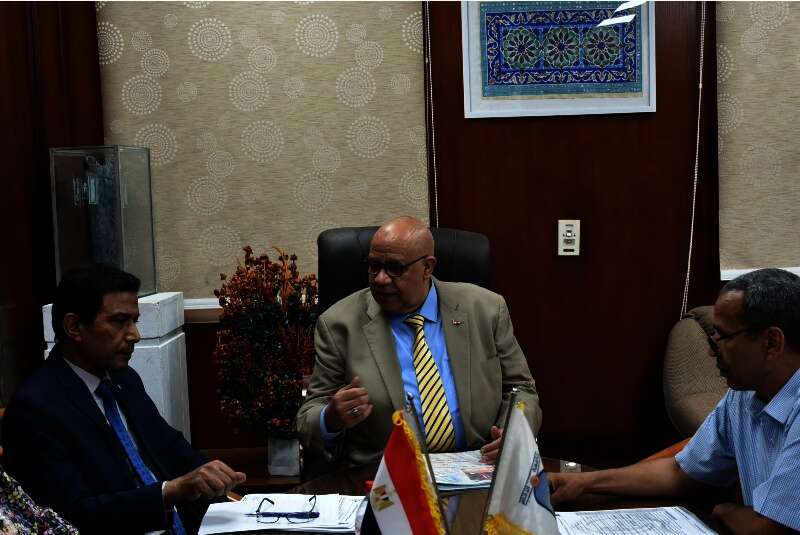 مجلس جامعة الأقصر