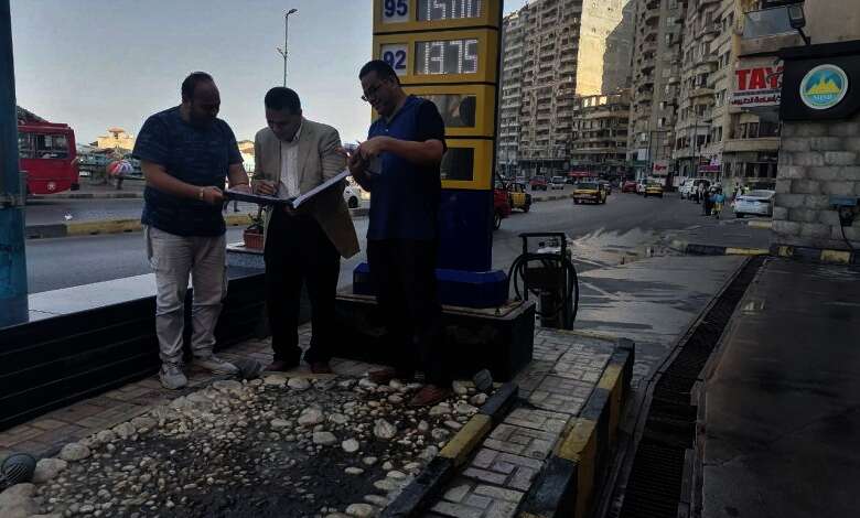 المهندس السيد حرز الله وكيل وزارة التموين والتجارة الداخلية بالإسكندرية جميع الأجهزة الرقابية بالمديرية