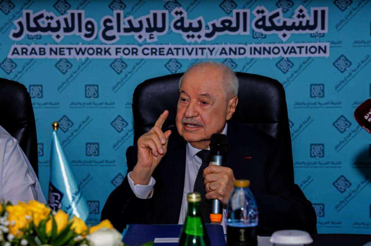 الدكتور ابو غزالة