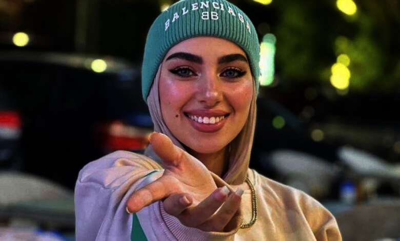 البلوجر هدير عاطف