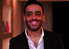 الفنان رامي جمال