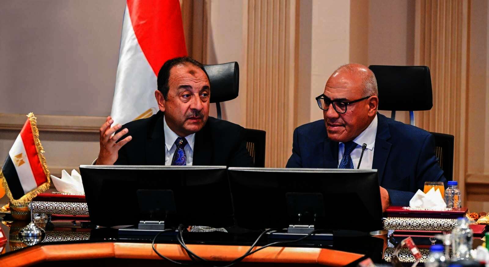 المهندس محمد شيمي وزير قطاع الأعمال العام، واللواء أ.ح مهندس مختار عبد اللطيف رئيس الهيئة العربية للتصنيع