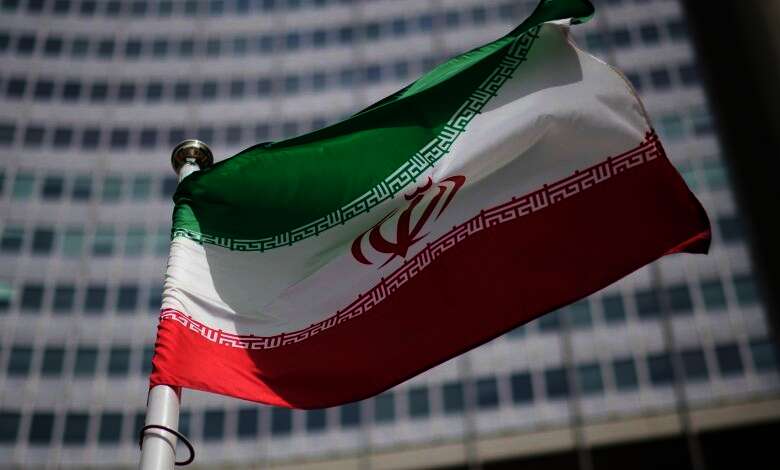 إيران