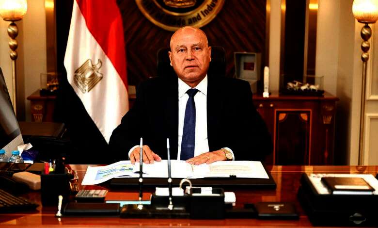 الفريق مهندس كامل الوزير نائب رئيس مجلس الوزراء للتنمية الصناعية وزير الصناعة والنقل