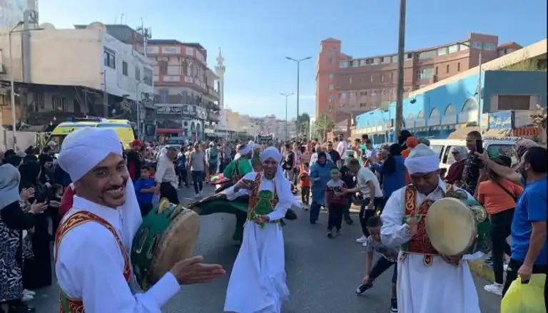 القبض على شخص بحوزته 61 سيجارة حشيش داخل مطار سفنكس الدولى