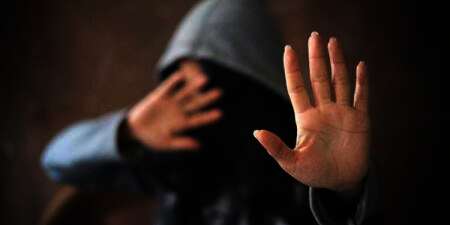 تفريغ كاميرات محل لكشف ملابسات التحرش بسودانية