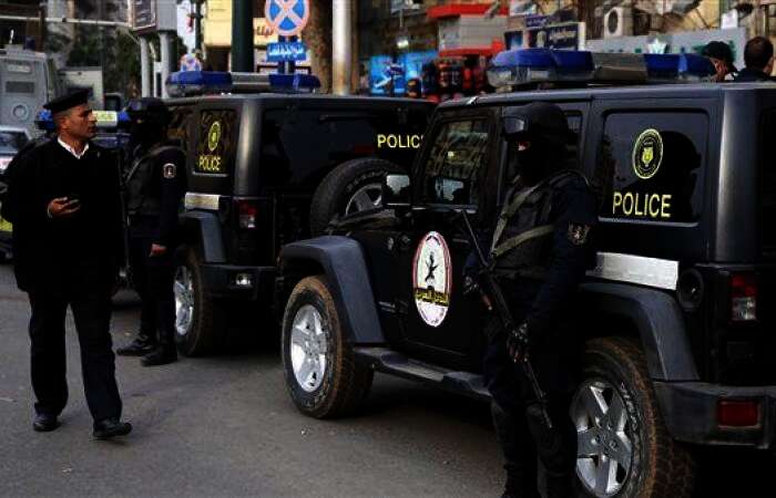 فتاة سودانية تتهم "مكوجى" بالتحرش بها