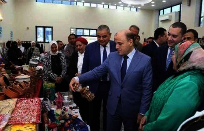 معرض الصناعات الحرفية واليدوية بنادي الخالدين بمركز كفرالشيخ