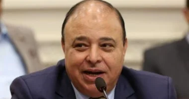النائب الدكتور حسين خضير رئيس لجنة الصحه والسكان بمجلس الشيوخ