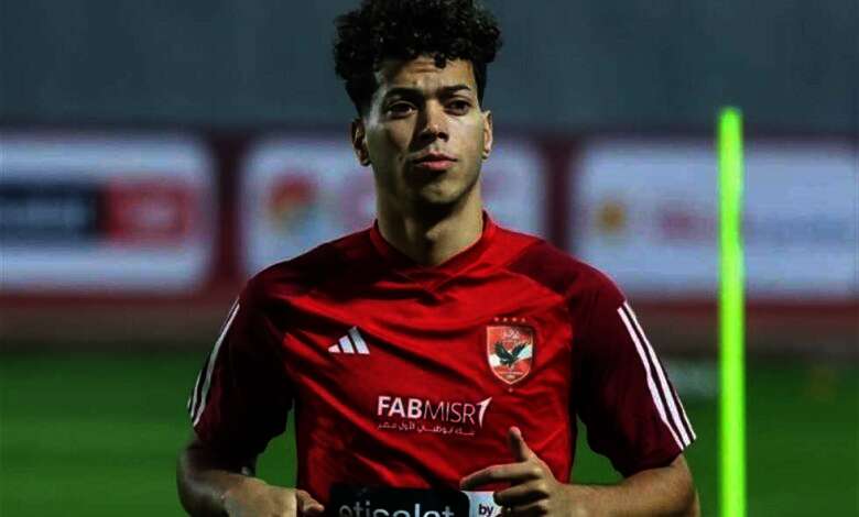 إمام عاشور لاعب الأهلي