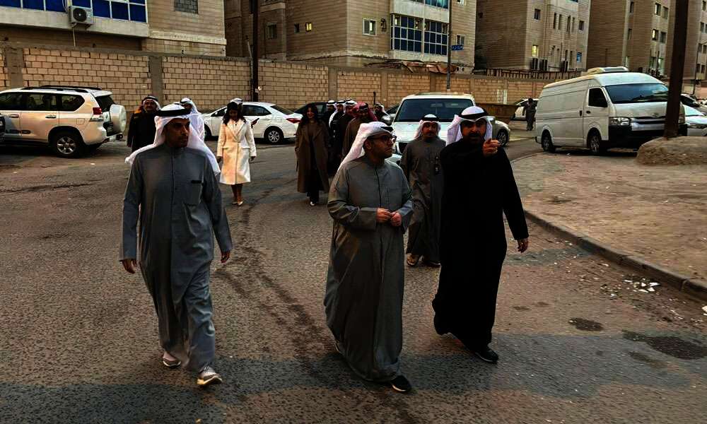 وزير الدولة لشؤون البلدية ووزير الدولة لشؤون الاسكان عبداللطيف المشاري