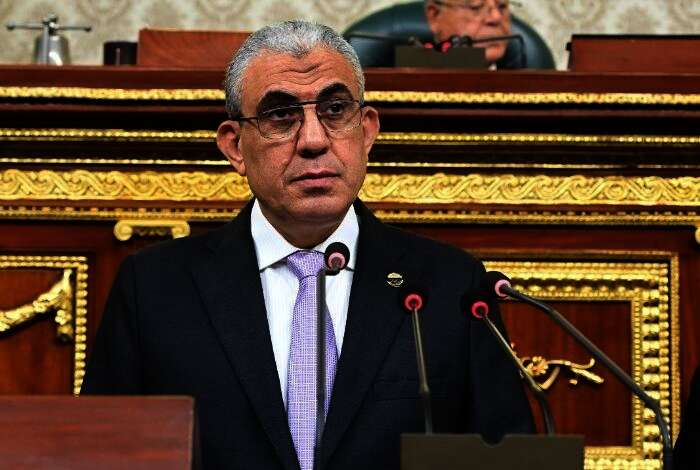 لجنة القوى العاملة بمجلس النواب برئاسة النائب عادل عبدالفضيل