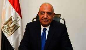 الدكتور محمود عصمت وزير الكهرباء والطاقة المتجددة