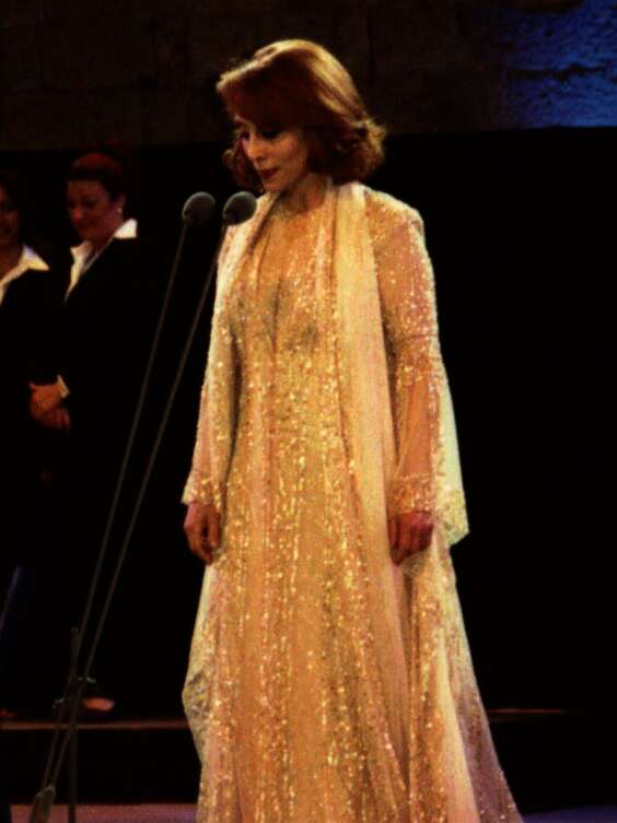 Fairuz in btd concert 2001