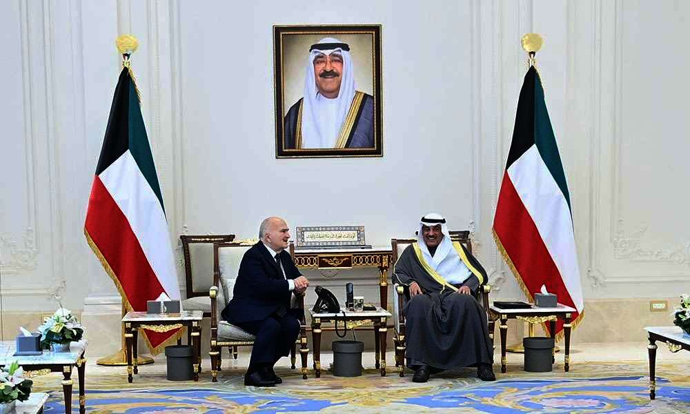 سمو ولي العهد يستقبل الأمير الحسن بن طلال