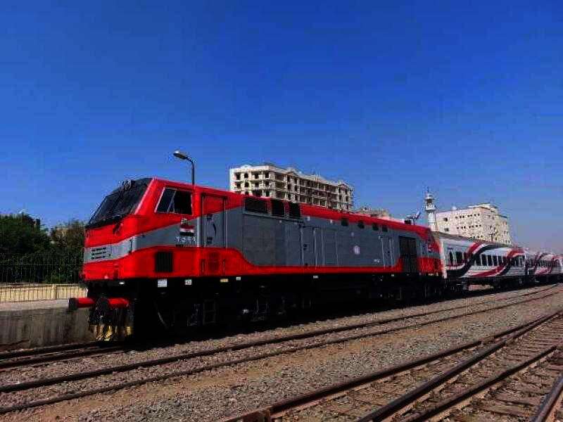 القطارات على خط القاهرة أسوان والإسكندرية والعكس
