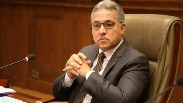 الدكتور محمود عصمت وزير الكهرباء والطاقة المتجددة