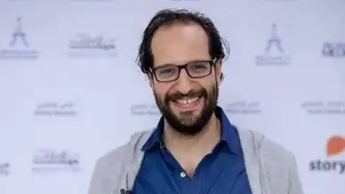 شاب يلقى بنفسه من الطابق السابع