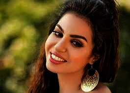 الفنانة نسرين أمين