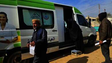 علاج 310 مواطنين في قافلة طبية بنجع شيبانه بشمال سيناء