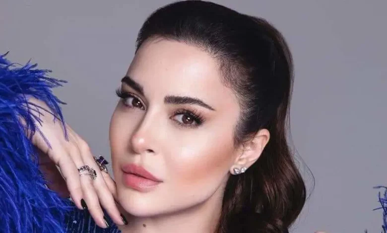 النجمة اللبنانية سارة أبي كنعان