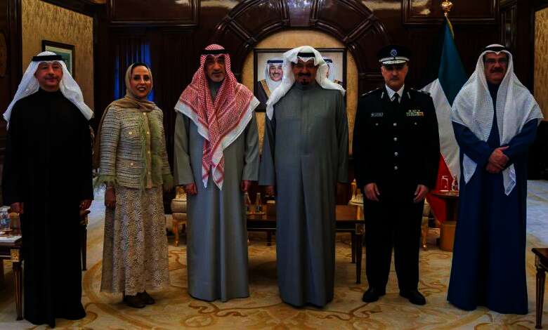 سمو رئيس الوزراء يستقبل النائب الأول ومدير عام الإدارة العامة للتحقيقات
