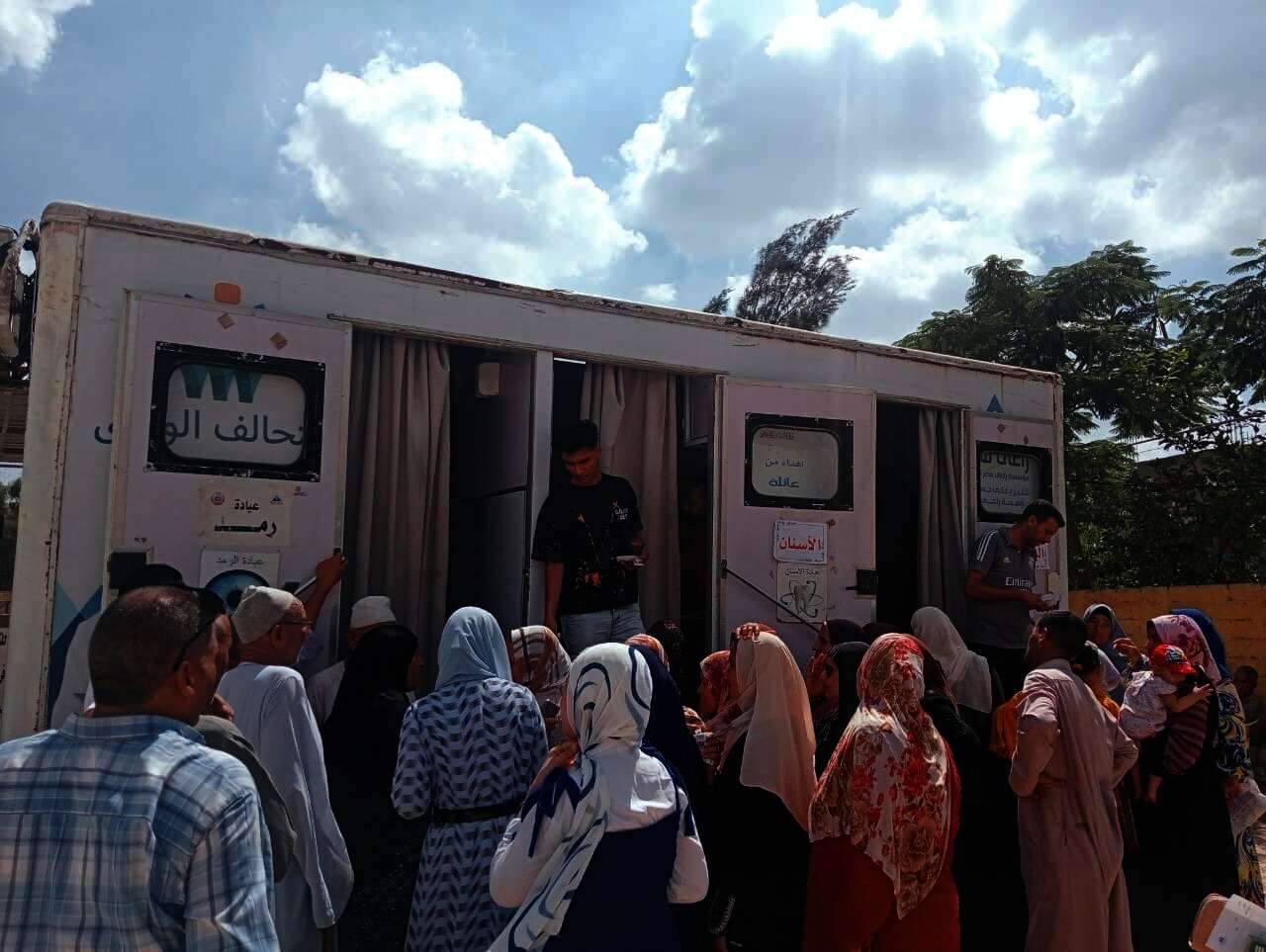 قافلة طبية متميزة للمرضى بقرية محلة فرنوى بالبحيرة