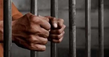 حبس متهم بالنصب والاستيلاء على أموال المواطنين