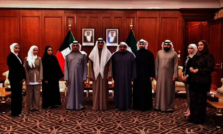رئيس مجلس الوزراء بالإنابة ووزير الداخلية الشيخ فهد يوسف سعود الصباح