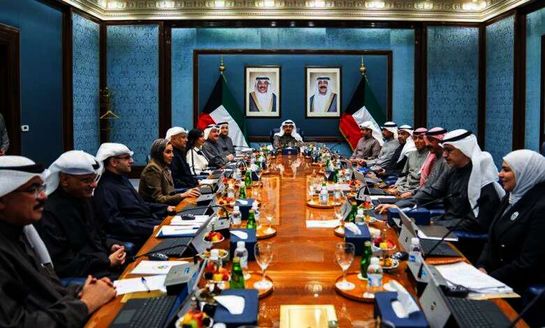 مجلس الوزراء: تعطيل العمل في الجهات الحكومية الثلاثاء والاربعاء والخميس الموافق 25 و26 و27 فبراير الجاري بمناسبة العيد الوطني ويوم التحرير
