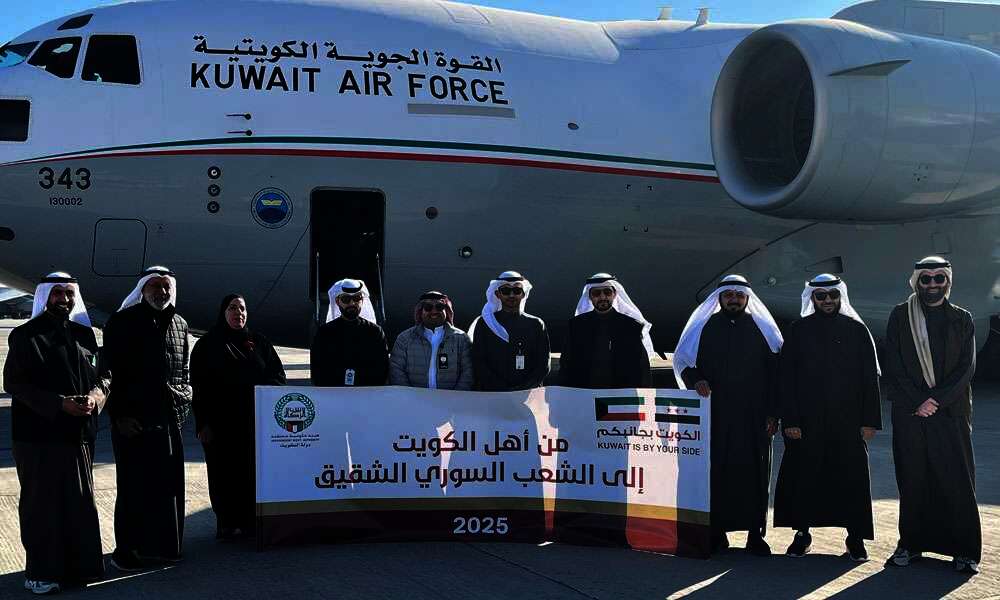 إقلاع الطائرة الـ20 من الجسر الجوي الكويتي بـ36 طنا من المواد الغذائية إلى سوريا