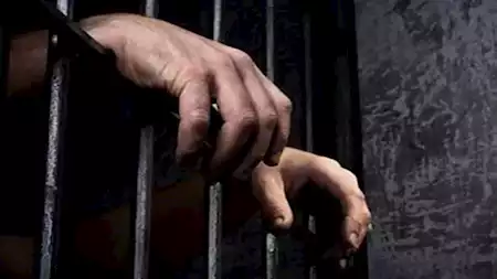 السجن المؤبد لعامل بتهمة قتل فتاة