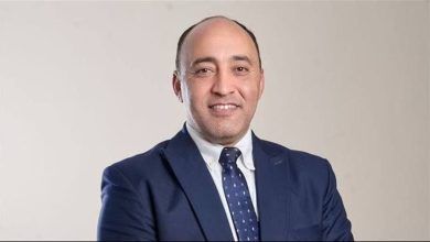 65 8