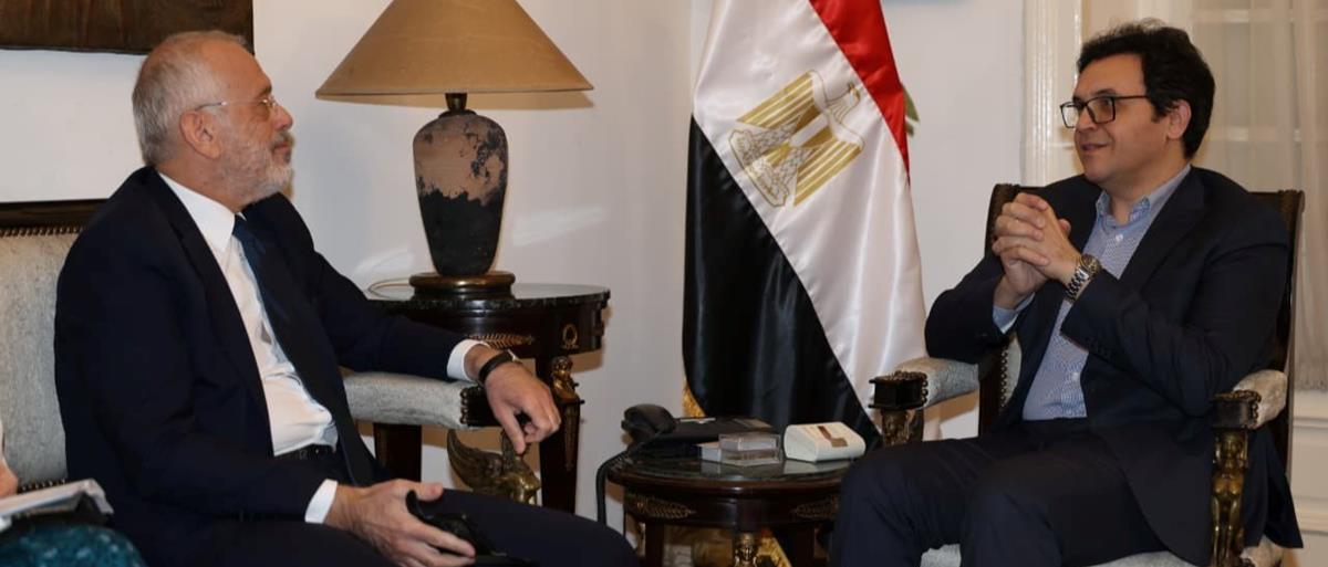 وزير الثقافة يلتقي سفير اليونان بالقاهرة لبحث تعزيز التعاون الثقافي والفني
