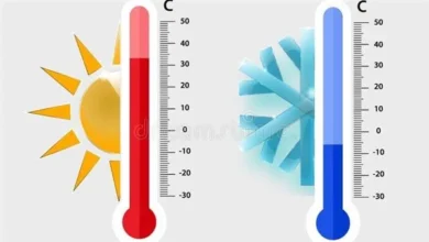 435